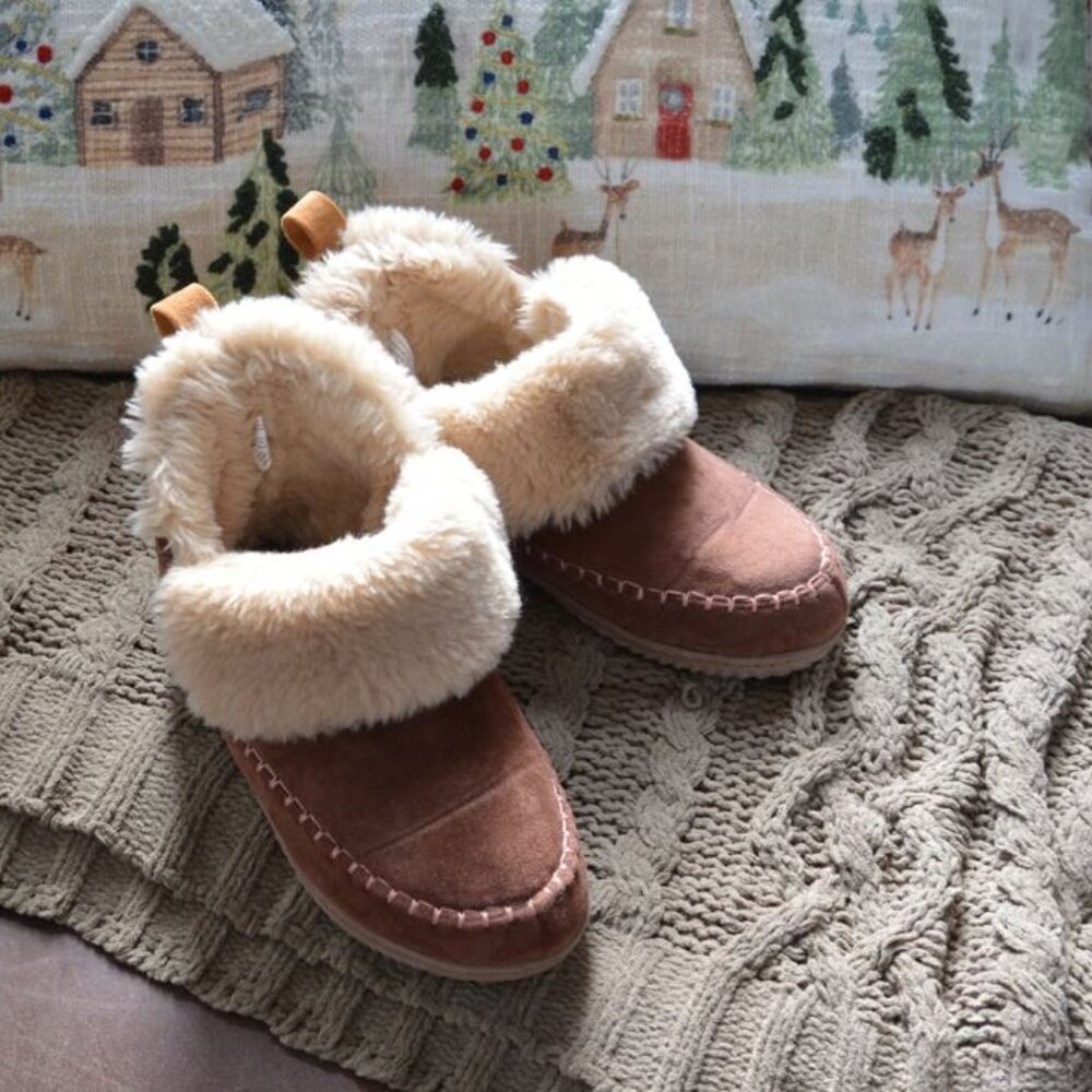 EUC Alpine by Dearfoams Mortiz Bootie Slipper Size 6 (Colour: Potting Soil)